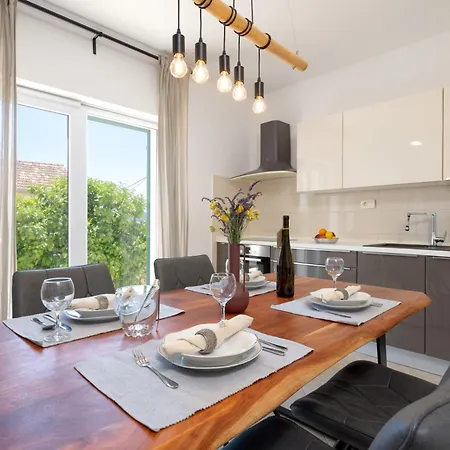 Mirjam Apartman *