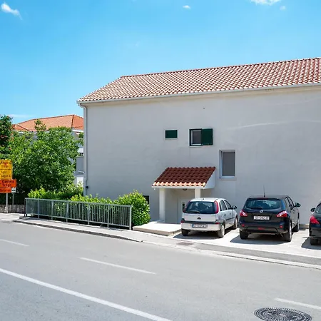 Mirjam Apartman *